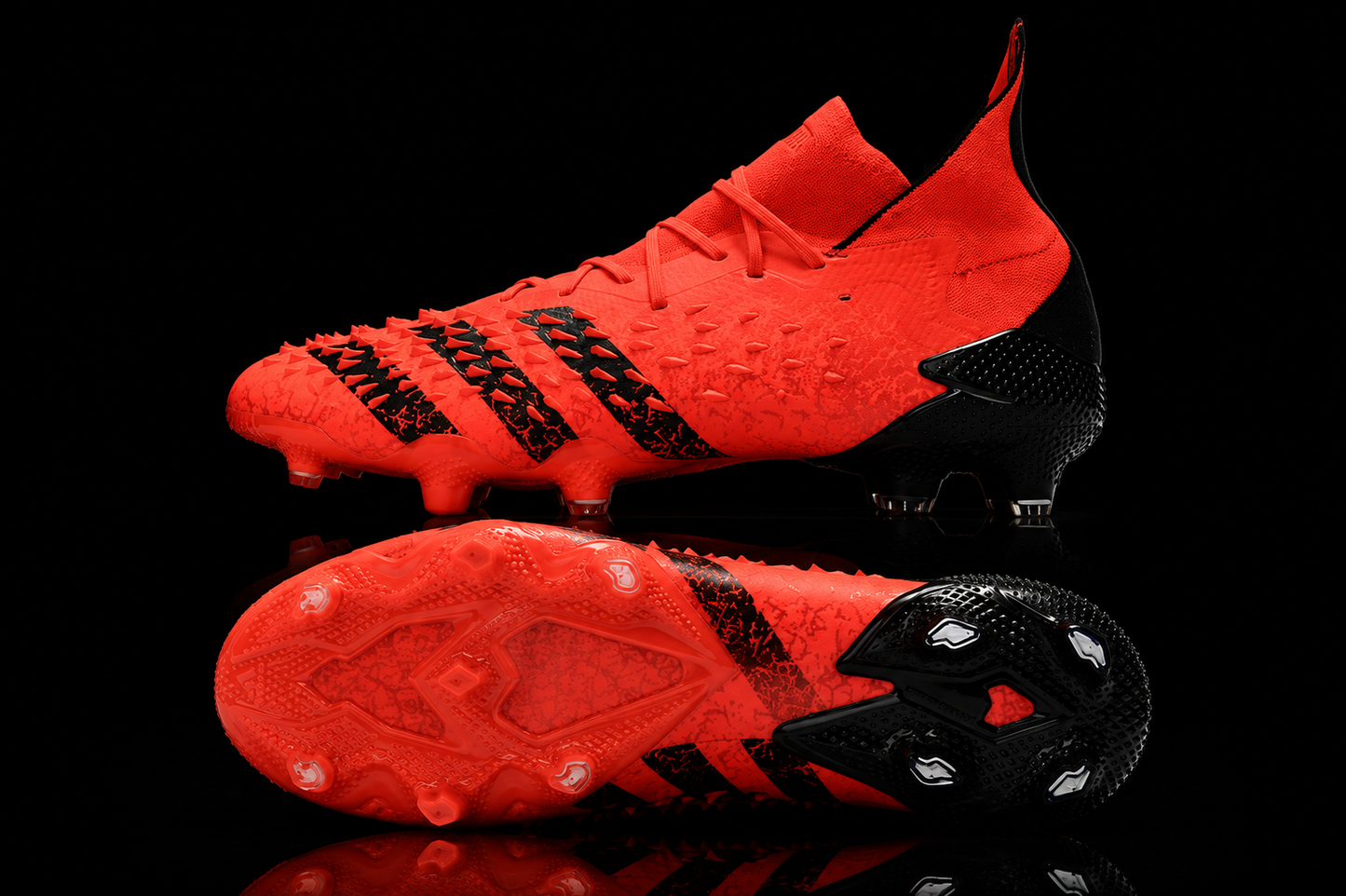 Predator Freak 21+ “Meteorite” Elite Frim Ground