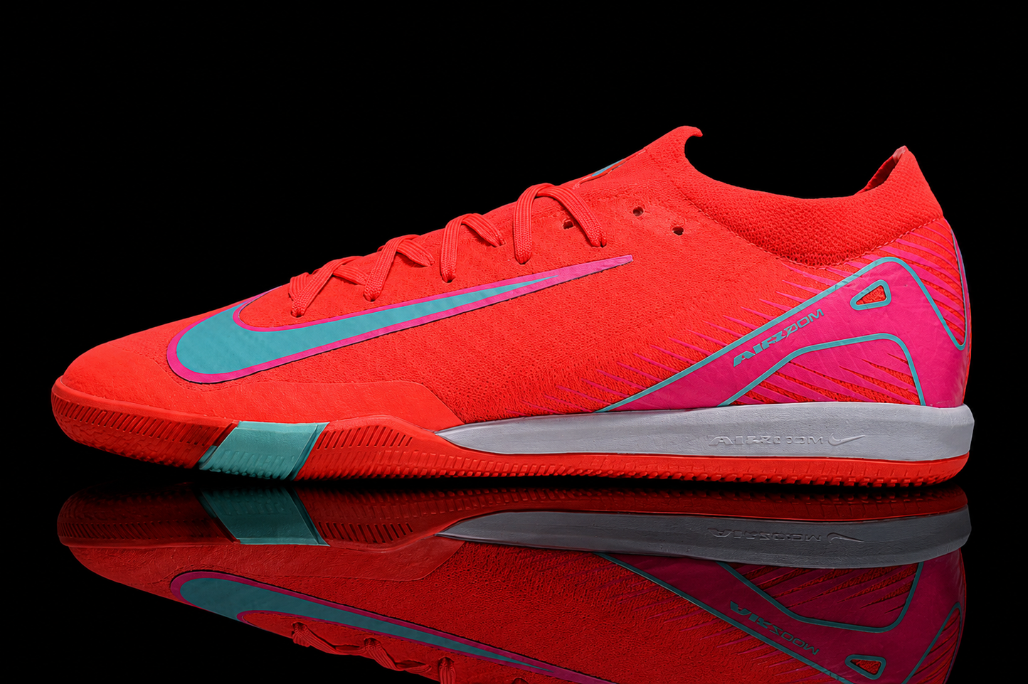 Mercurial Vapor 16 "Mad Energy" Elite Indoor Court
