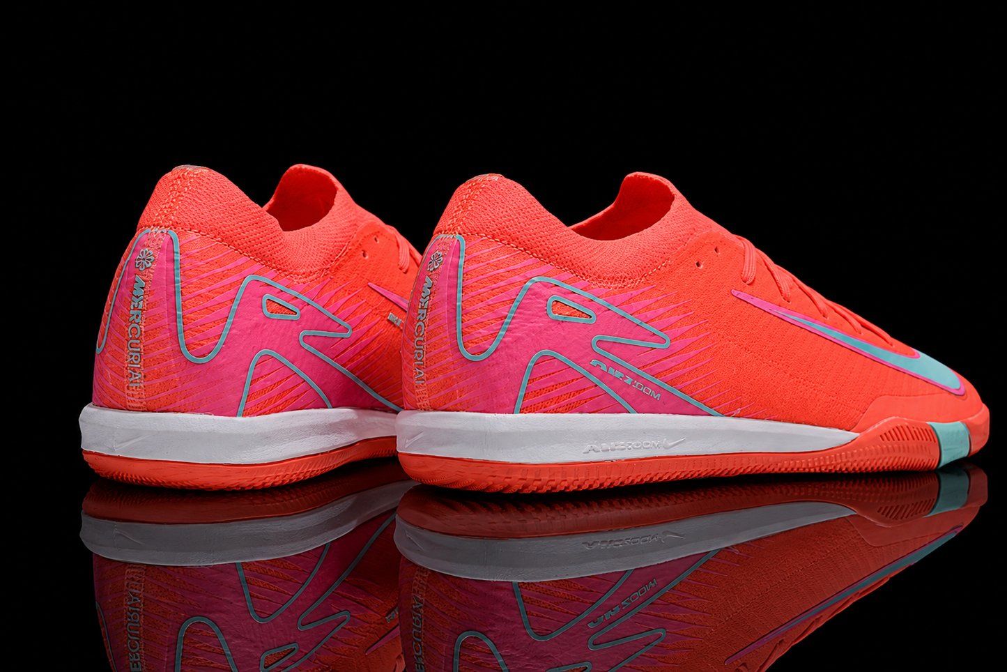 Mercurial Vapor 16 "Mad Energy" Elite Indoor Court