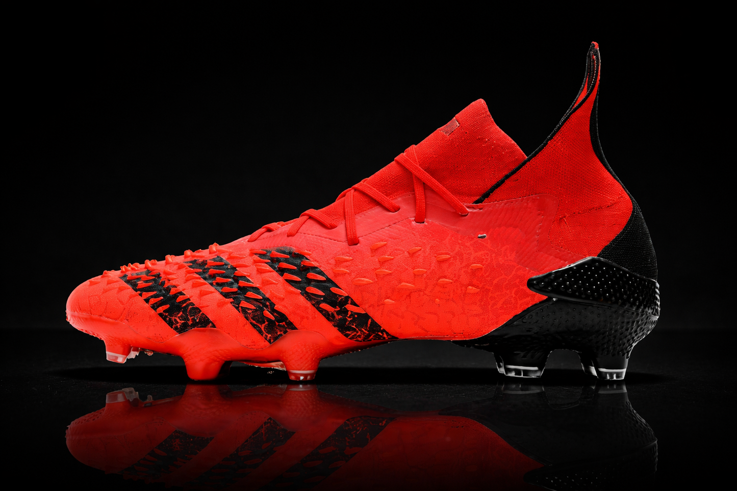 Predator Freak 21+ “Meteorite” Elite Frim Ground