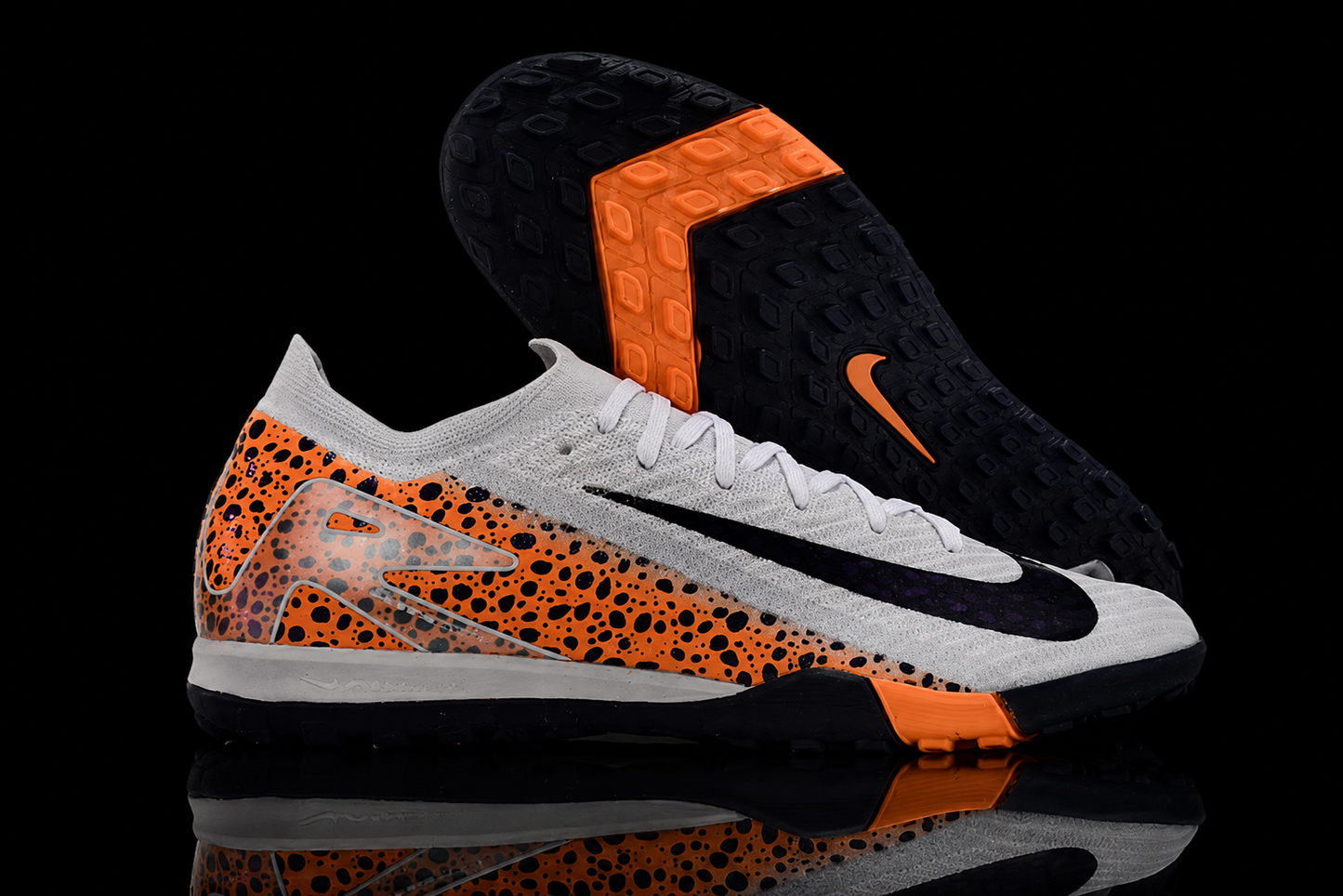 Mercurial vapor16 Superfly10 Electric Pack ELite Turf surface
